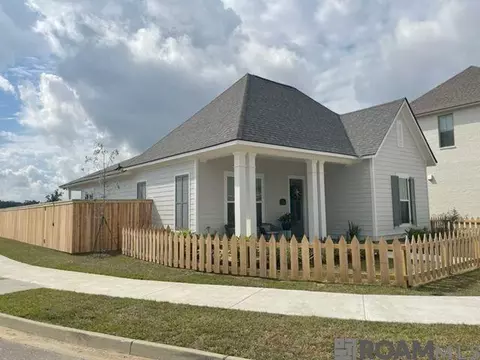 821 Conway Village Blvd, Gonzales, LA 70737