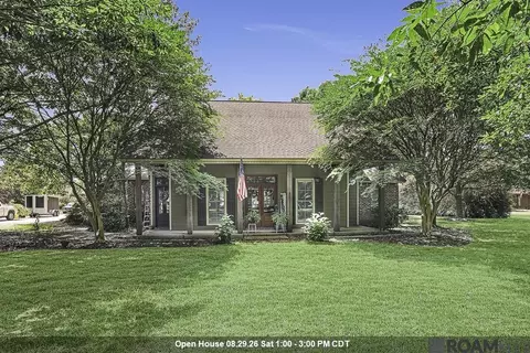 8567 Pin Oak Dr, Zachary, LA 70791