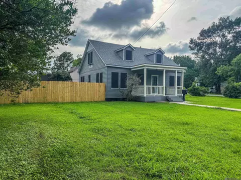 825 N Ave H, Crowley, LA 70526
