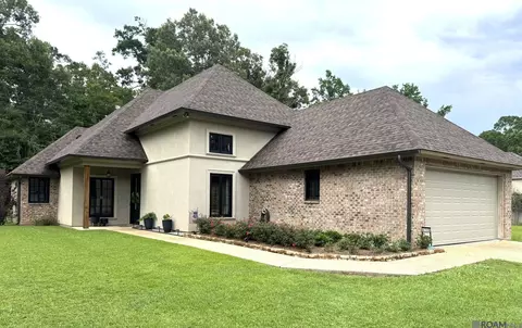 6105 Beechgrove Ln, Saint Francisville, LA 70775