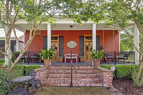 210 Louisiana St, New Roads, LA 70760