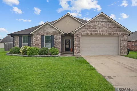 23225 Conifer Dr, Denham Springs, LA 70726
