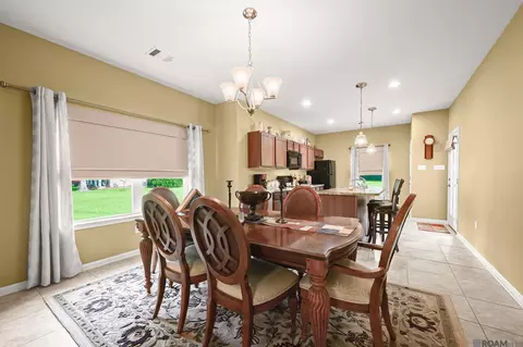Dining - 13567 Arnold Rd, Walker, LA 70785 photo 1 of 1
