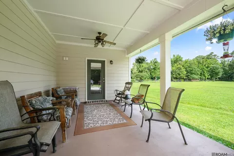 Exterior - 13567 Arnold Rd, Walker, LA 70785 photo 3 of 5