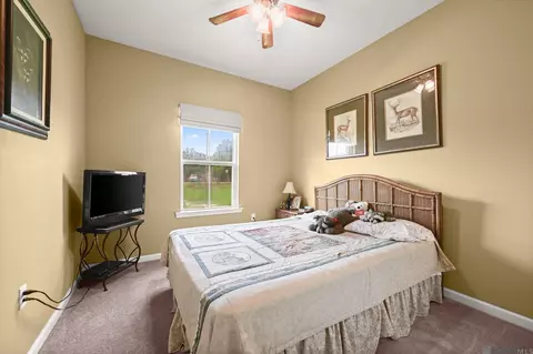 Bedroom - 13567 Arnold Rd, Walker, LA 70785 photo 2 of 3