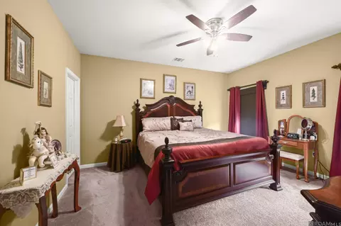 Bedroom - 13567 Arnold Rd, Walker, LA 70785 photo 1 of 3