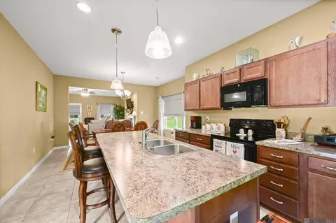 Kitchen - 13567 Arnold Rd, Walker, LA 70785 photo 1 of 1
