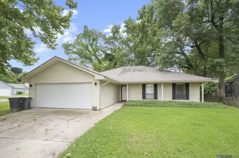 7574 Pennhill Dr, Baton Rouge, LA 70817