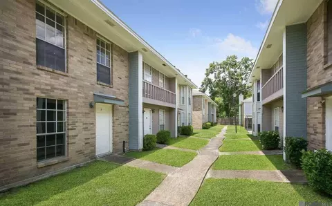 1743 Blvd De Province # D, Baton Rouge, LA 70816