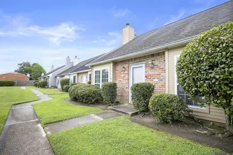 12441 Coursey Bl, Baton Rouge, LA 70816