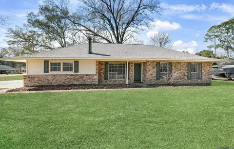 5219 Goodland Dr, Central, LA 70739
