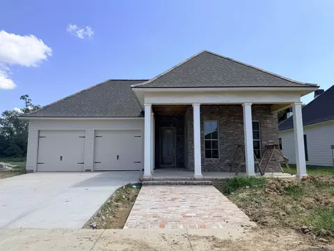 8643 Greenbrier Cove Rd, Baton Rouge, LA 70817