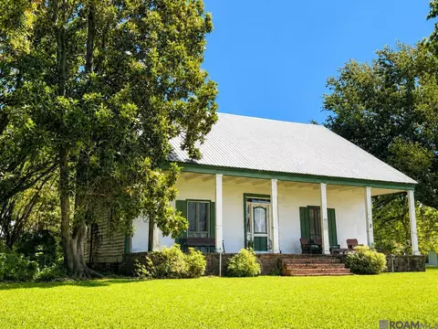 1015 Madison St, Donaldsonville, LA 70346