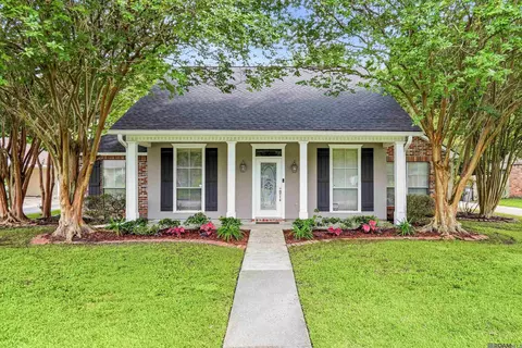 5253 River Meadow Dr, Baton Rouge, LA 70820