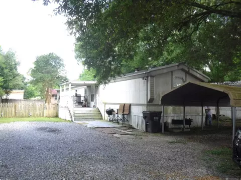 14320 Tiggy Duplessis Rd, Gonzales, LA 70737