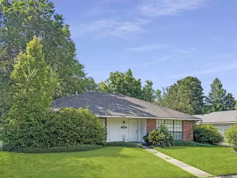 7436 Director Dr, Baton Rouge, LA 70817