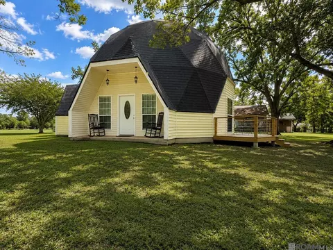 39315 David Dr, Prairieville, LA 70769