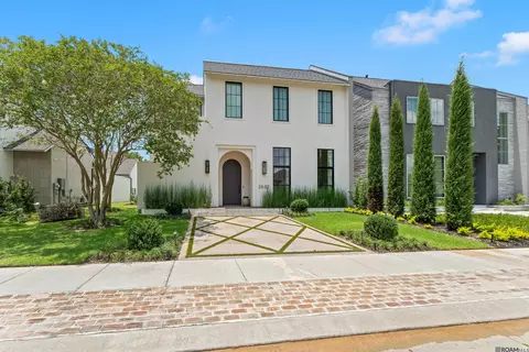 2632 Bocage Lake Dr, Baton Rouge, LA 70809