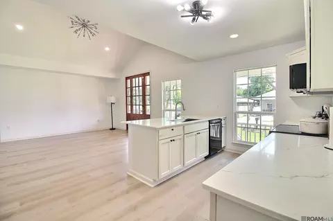8608 Nottaway St, Denham Springs, LA 70726
