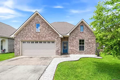 4792 Viola Farms Dr, Addis, LA 70710