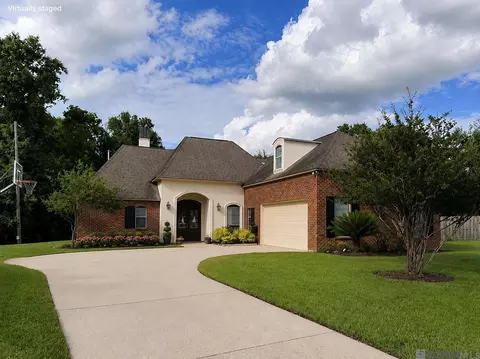 18011 Pierside Ln, Prairieville, LA 70769