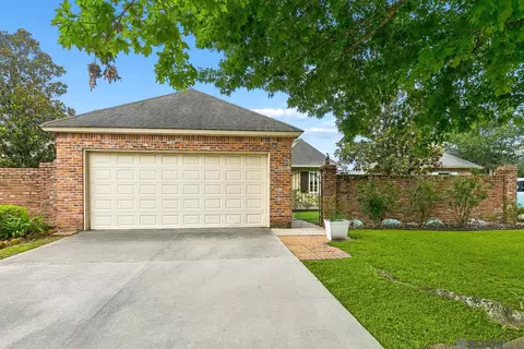 40113 Eagles Nest Dr, Gonzales, LA 70737