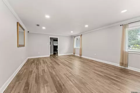 1088 Sinclair Dr, Baton Rouge, LA 70815