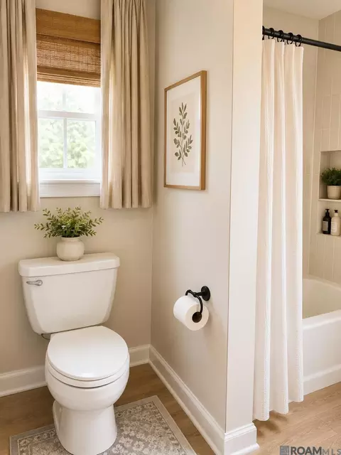 Bath - 106 Flowerwood Ct, Luling, LA 70070 photo 4 of 6