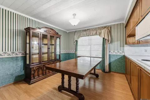 Dining - 32581 Duff Rd, Walker, LA 70785 photo 1 of 2
