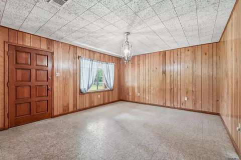 Living - 32581 Duff Rd, Walker, LA 70785 photo 1 of 3