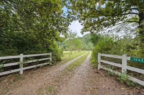7042 Reed Rd, Saint Francisville, LA 70775