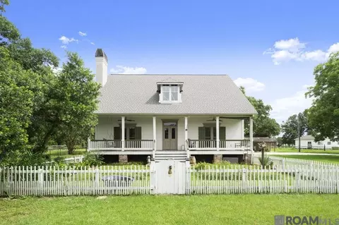 38326 Henry Rd, Prairieville, LA 70769