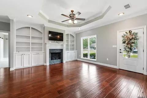 Living - 12612 Ina Dr, Walker, LA 70785 photo 2 of 2