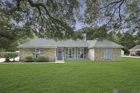 2110 S San Francisco, Gonzales, LA 70737