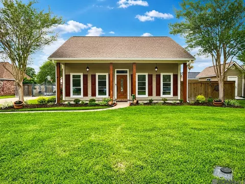 25949 Orleans Ave, Denham Springs, LA 70726