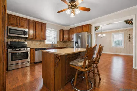 1602 Valverda Rd, Maringouin, LA 70757