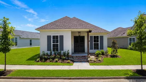 4063 Memorial Sq, Zachary, LA 70791