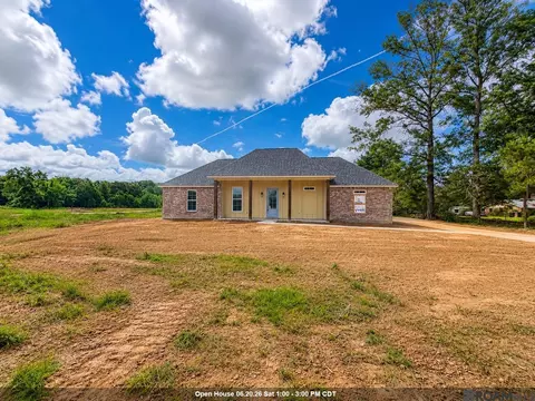 15952 J Baughman Aly, Walker, LA 70785