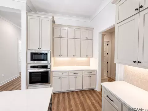 Kitchen - 15952 J Baughman Aly, Walker, LA 70785 photo 3 of 8