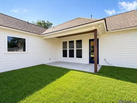 Exterior - 15952 J Baughman Aly, Walker, LA 70785 photo 3 of 4