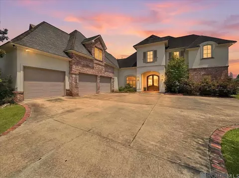 2529 University Club Dr, Baton Rouge, LA 70810