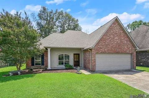 10184 Angela Dr, Denham Springs, LA 70706