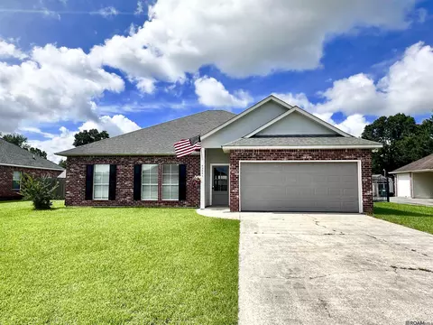 43446 Galvez Oaks Dr, Prairieville, LA 70769