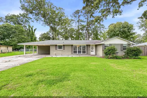 17467 Abundance Dr, Greenwell Springs, LA 70739