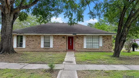 3055 Seracedar, Baton Rouge, LA 70816