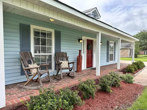 14162 Troy Duplessis Rd, Gonzales, LA 70737