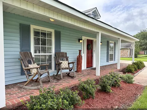 14162 Troy Duplessis Rd, Gonzales, LA 70737