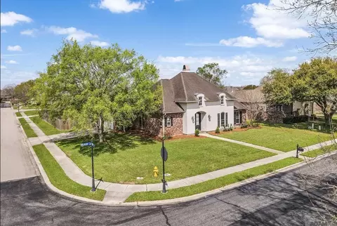 10701 Hillmont Ave, Baton Rouge, LA 70810