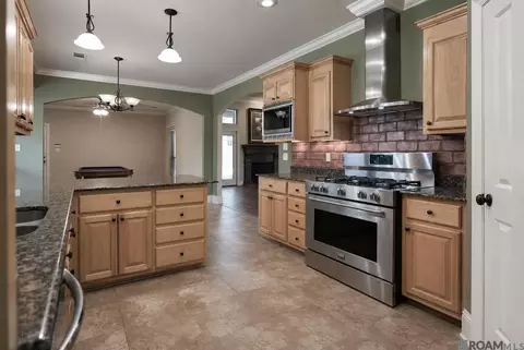Kitchen - 1508 Petite Ct, Covington, LA 70433 photo 3 of 3