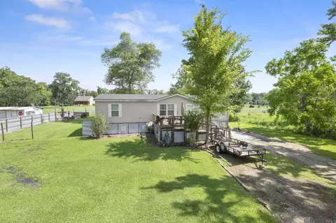 10444 Ingram Rd, Saint Amant, LA 70774